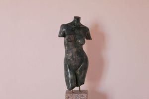 Sculpture de Pierre GOGO: Buste femme