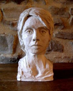Sculpture de Meryl QUIGUER: Buste d'Isa