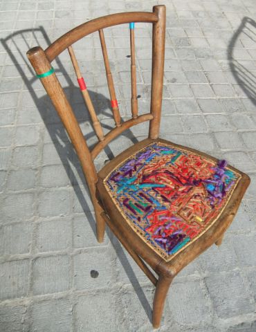 chaise brodée - Peinture - carole zilberstein