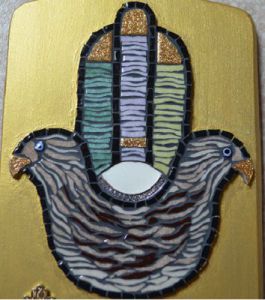 Mosaique de CHRISMOSAIC: Main de Fatma têtes d'aigle
