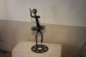 Voir cette oeuvre de Roland GOURDON: La danseuse en tutu