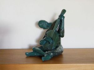 Sculpture de Xavier Jarry-Lacombe: Le Vieux Guitariste Aveugle ( Hommage à Pablo Picasso )