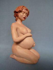 Sculpture de Christine AVRIL CriA: Marie 2 maternité