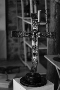 Voir cette oeuvre de Roland GOURDON: CHRIST EN CROIX 
