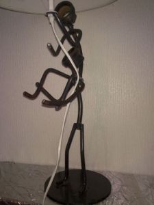 Sculpture de djay: changement d'ampoule
