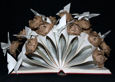 Un livre esprit Rococo - Sculpture - Marielle JL