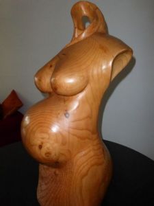 Sculpture de joelle couderc: Maternité