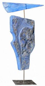 Sculpture de pierre carcauzon: oiseau bleu