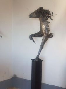 Sculpture de GRANDGI: Cheval galot