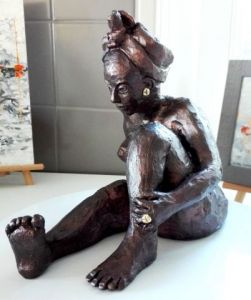 Sculpture de Meryl QUIGUER: L'Africaine