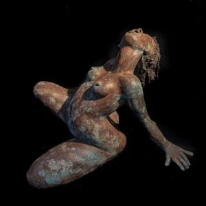 Sculpture de dinah goldstein: Femme sauvage