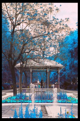 Photo de Doriane Metz : Square et chapiteau, Paris