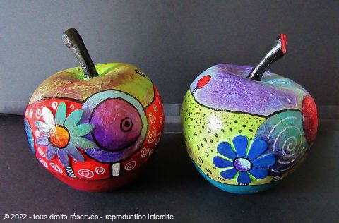 L'artiste Marie-Pierre JAN - pomme N°9 et 10